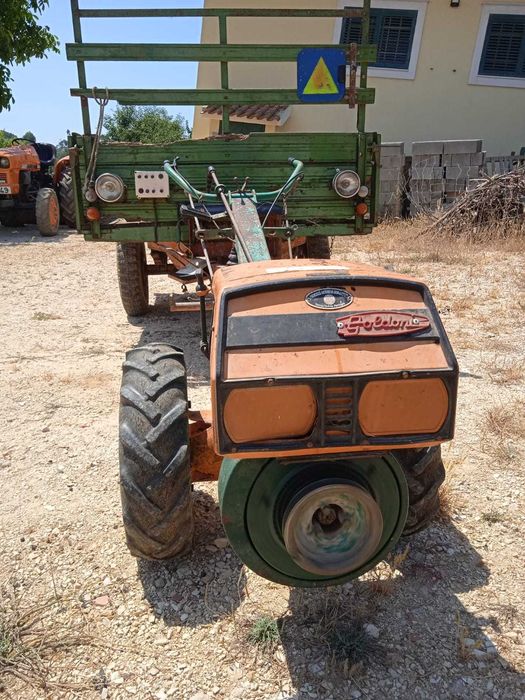 Trator goldoni de 14cv