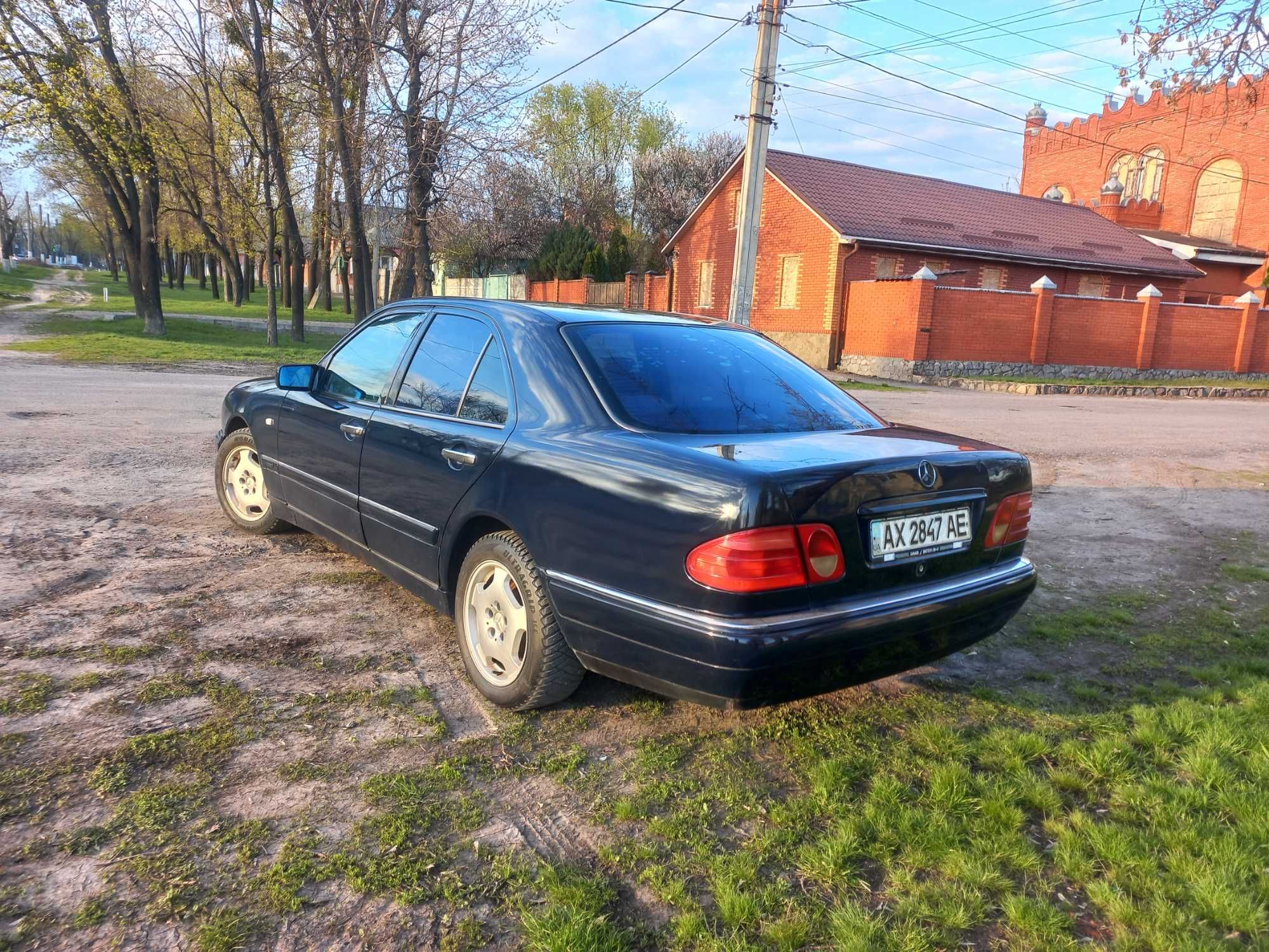 Продам Mercedes E210 ГБО 4