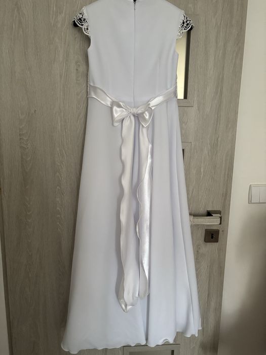 Sukienka komunijna r.140 cm