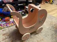 Wózek drewniany z imieniem Ada dla lalek może służyć jako pchacz