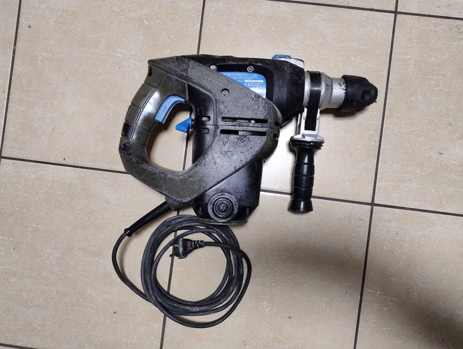 Młotowiertarka Ferm FDHD 1100K 1100W młot z walizką