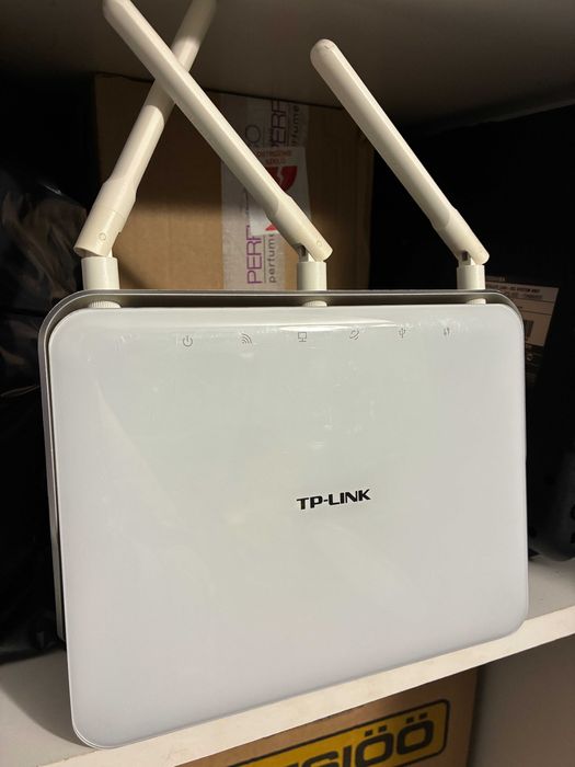 TP-Link Archer C8 (1750Mb/s a/b/g/n/ac)
