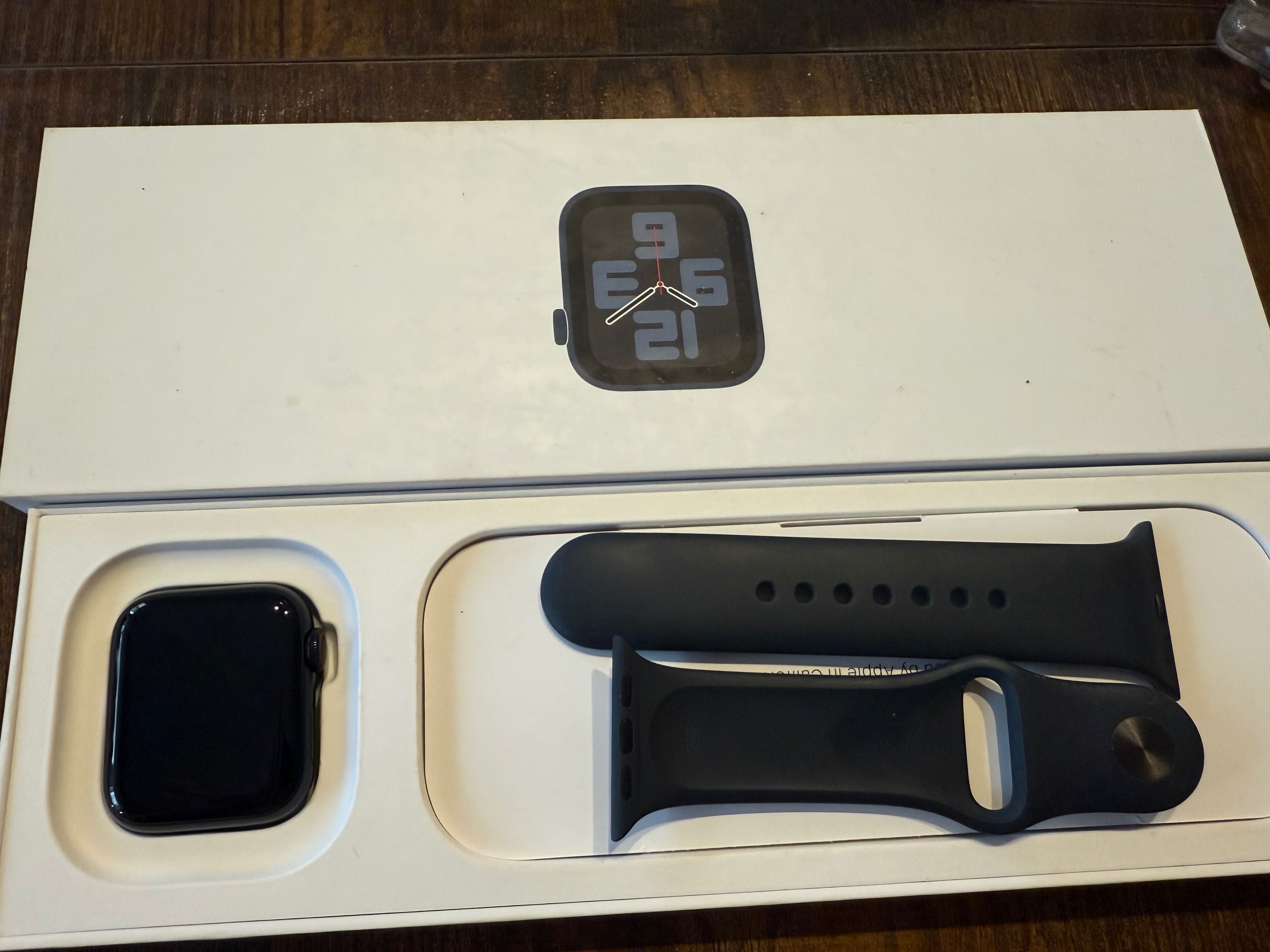 Apple Watch SE 2. 40MM
