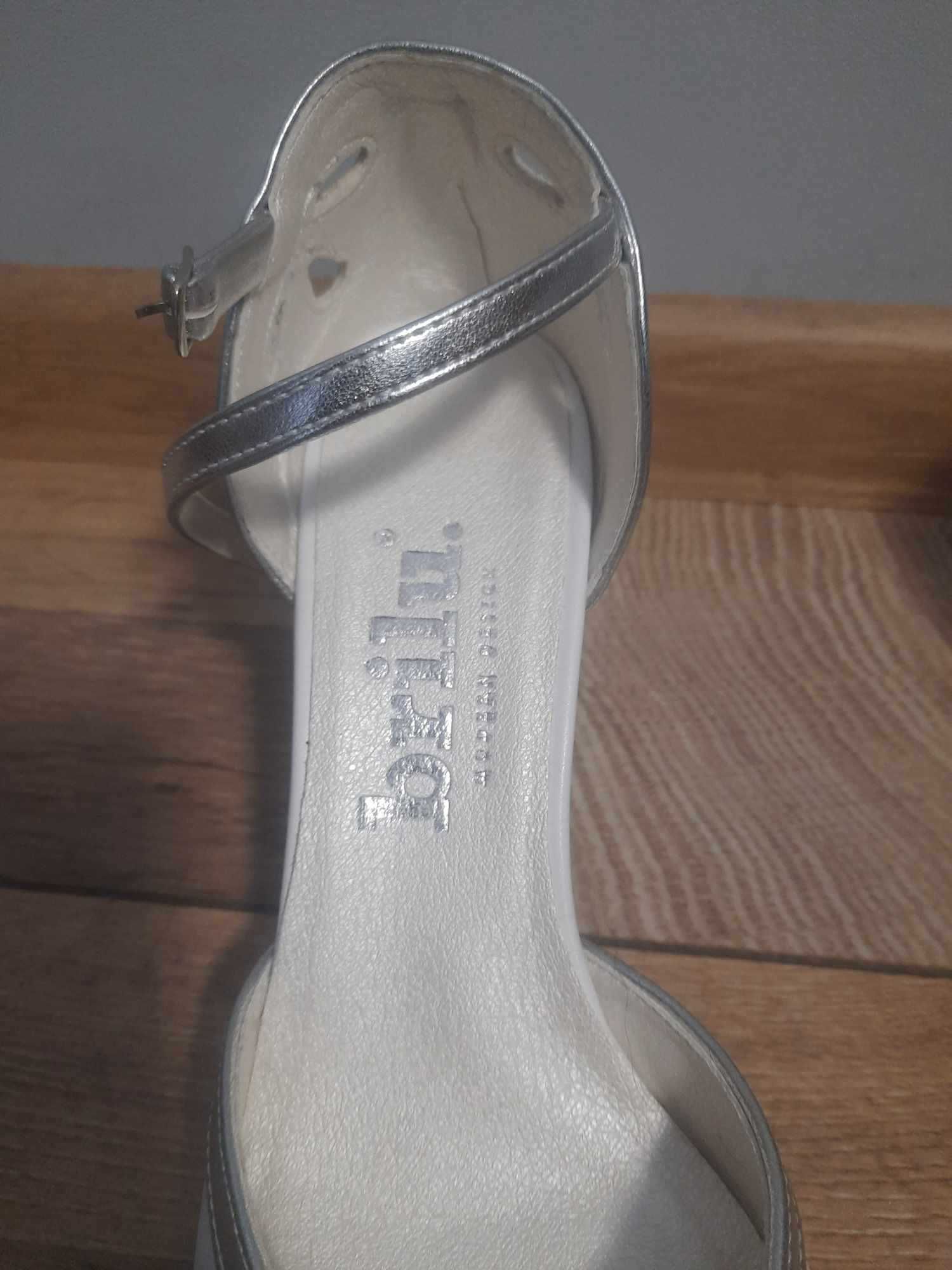 Buty na obcasie, białe, ślubne, 40