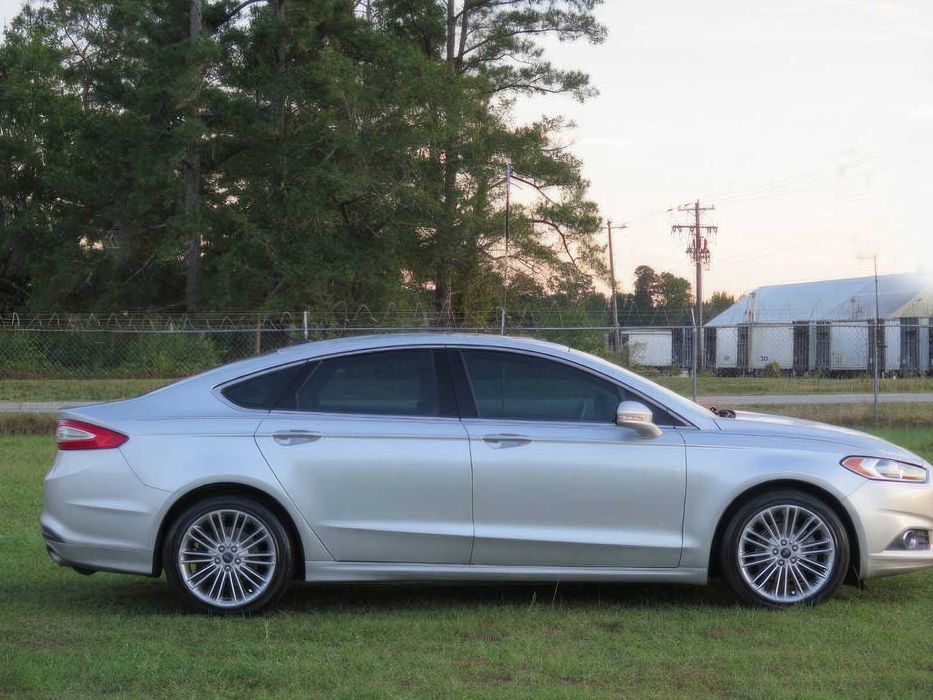 Ford Fusion SE      2016
