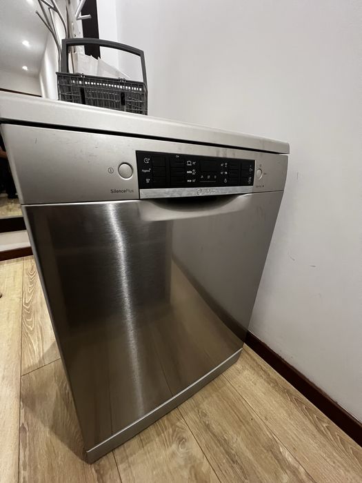 Maquina lavar loiça bosch serie 4 como nova