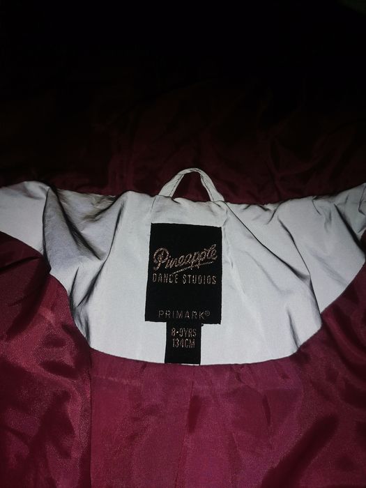 Чудова світовідбиваі  куртка на дівчинку.