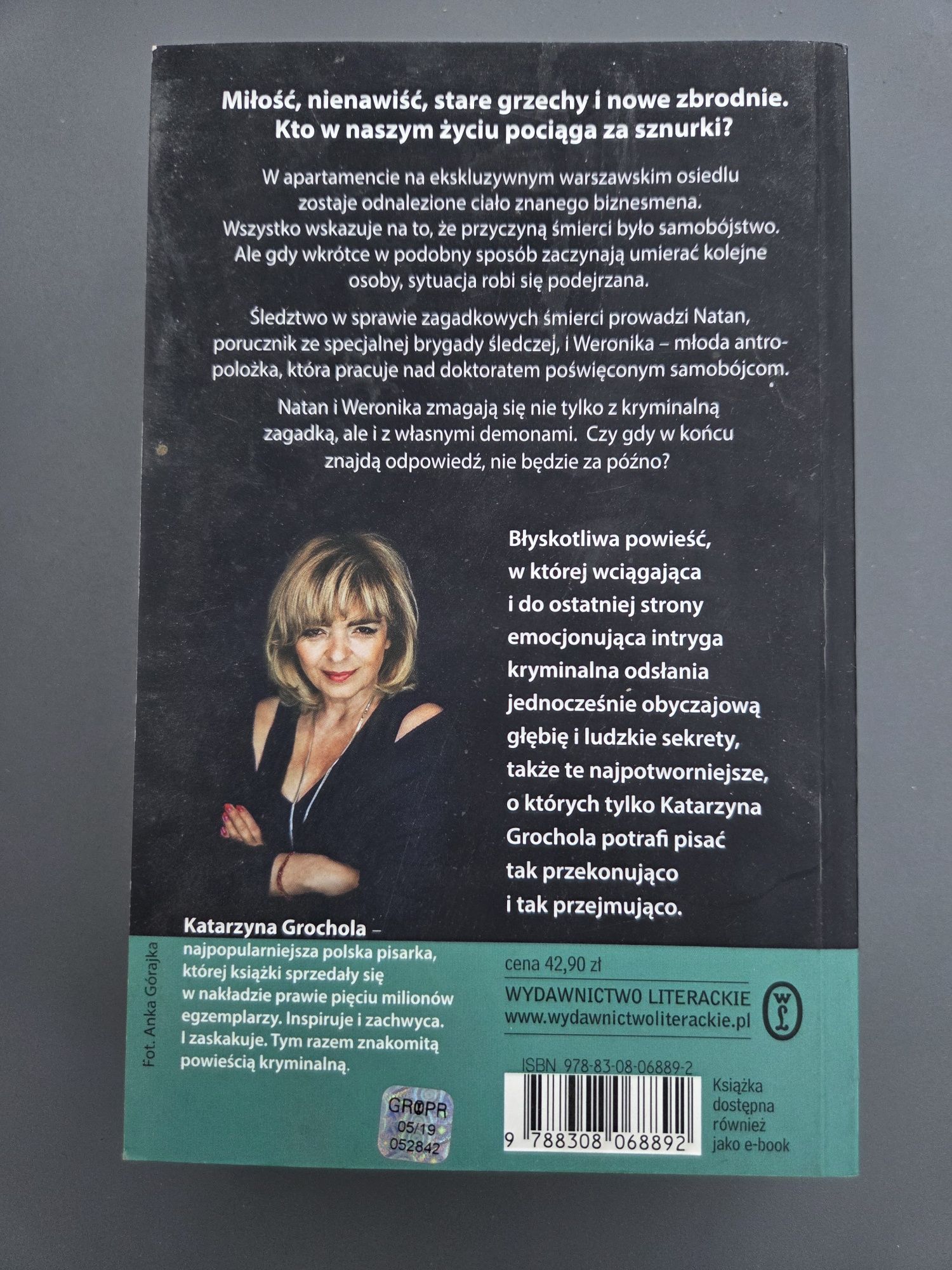 Katarzyna Grochówka Zranić marionetkę