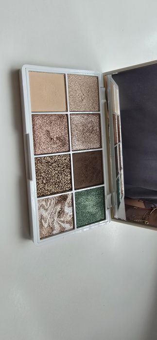 Paleta cienie do powiek ARTDECO Golden Breeze 8 cieni