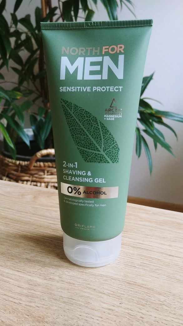 Żel do golenia i mycia twarzy 2 w 1 Oriflame North For Men Sensitive P
