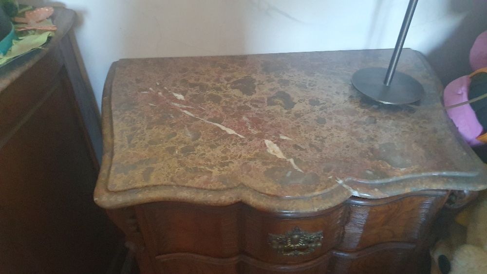 Móveis estilo clássico