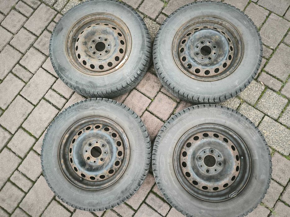 opony zimowe Dębica Frigo R13 155/80 na felgach