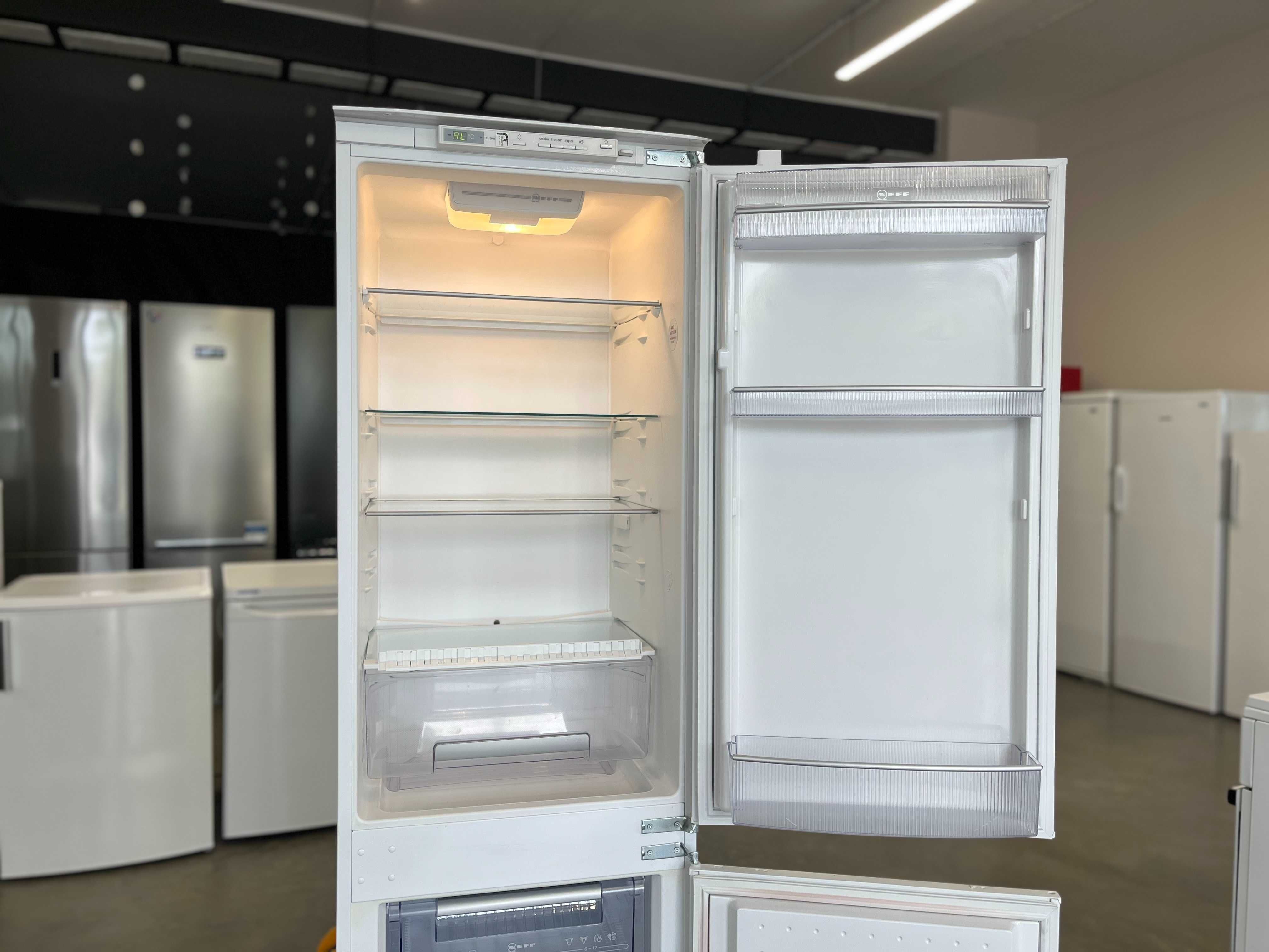 АКЦІЯ - Холодильник під забудову Bosch NEFF