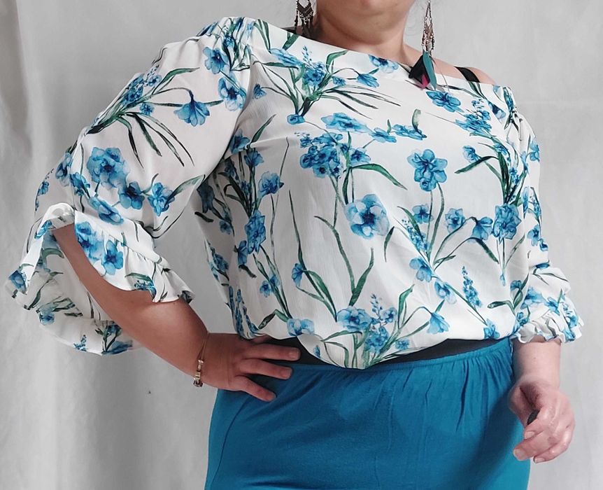 Bluzka hiszpanka szyfonowa w kwiaty New Look 18/46