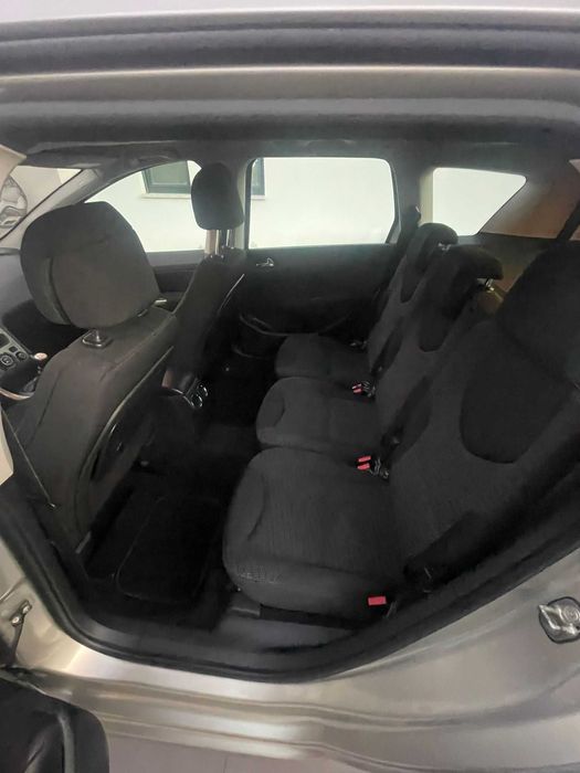 Carrinha Peugeot  308 SW.