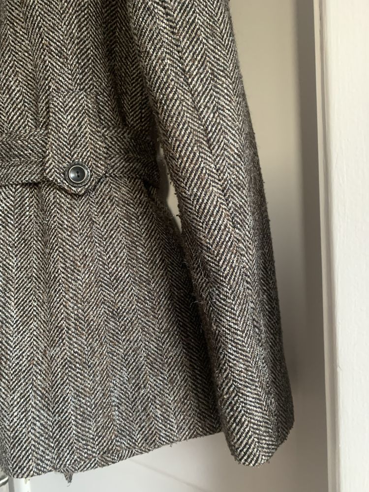 Blazer castanho de lã mesclado com cinto Mango T44