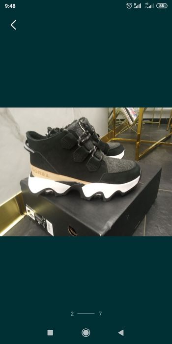 Sorel трапери ugg кроси  skechers чоботи adidas