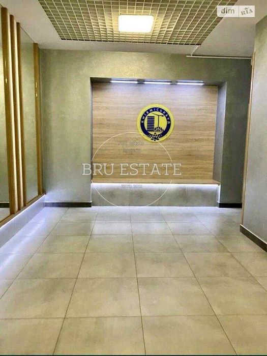 Продам 3к видову квартиру в ЖК Каховський Лівобережна