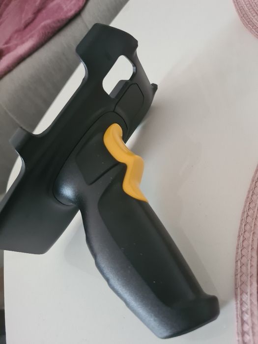 Pistolet do skanerów Zebra TRG TC2Y SNP1 — jak nowy, kilka razy używan