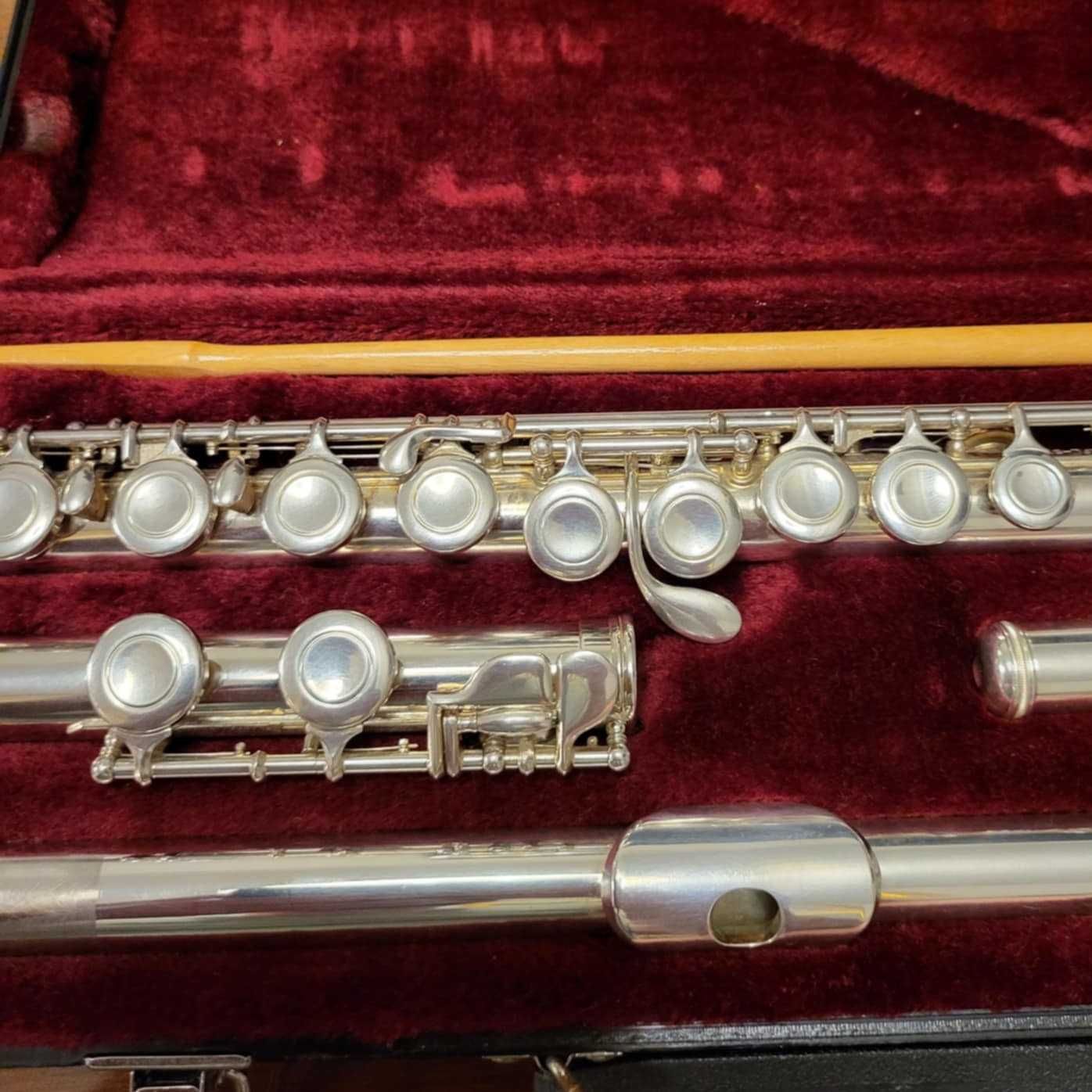 flet poprzeczny JUPITER model 511 z dodatkową główką zakręconą,