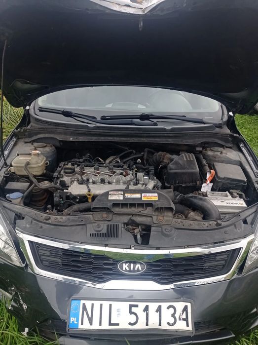 Kia Ceed Kia Ceed 1582 cm3, diesel, 2011 r. przebieg około 199 tys.km, prywatny
