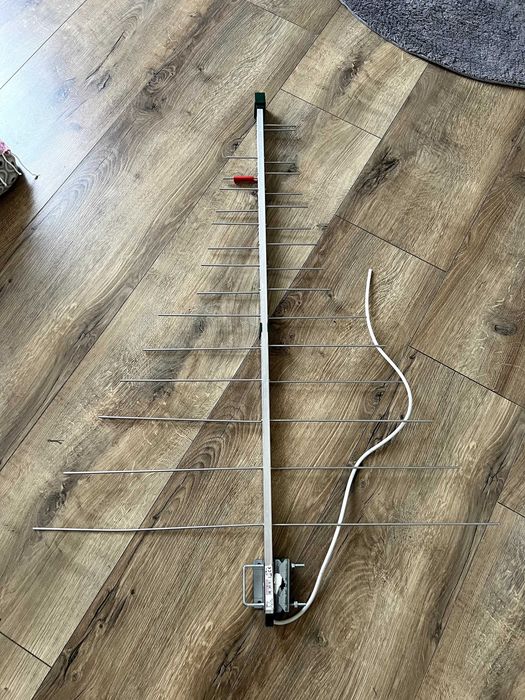 Antena DVB-T Uni Line LOG 560ul Emme Esse + dekoder Ariva t75