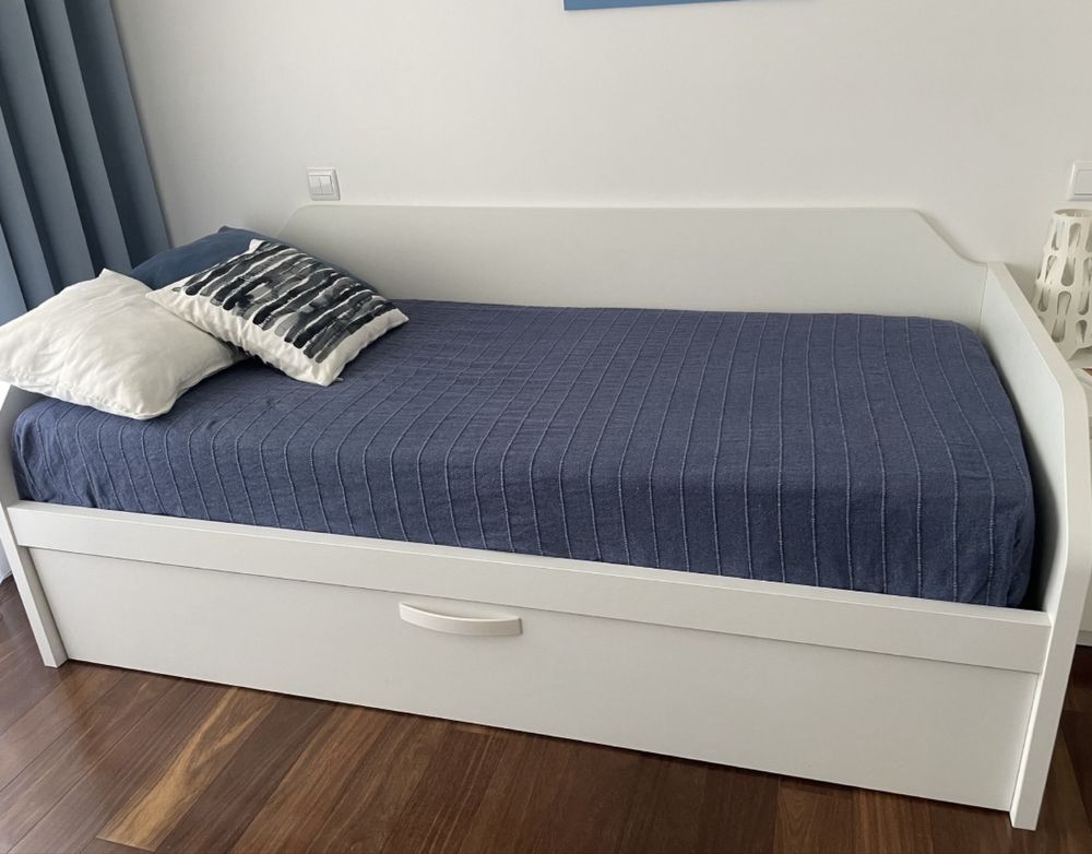 Cama dupla solteiro