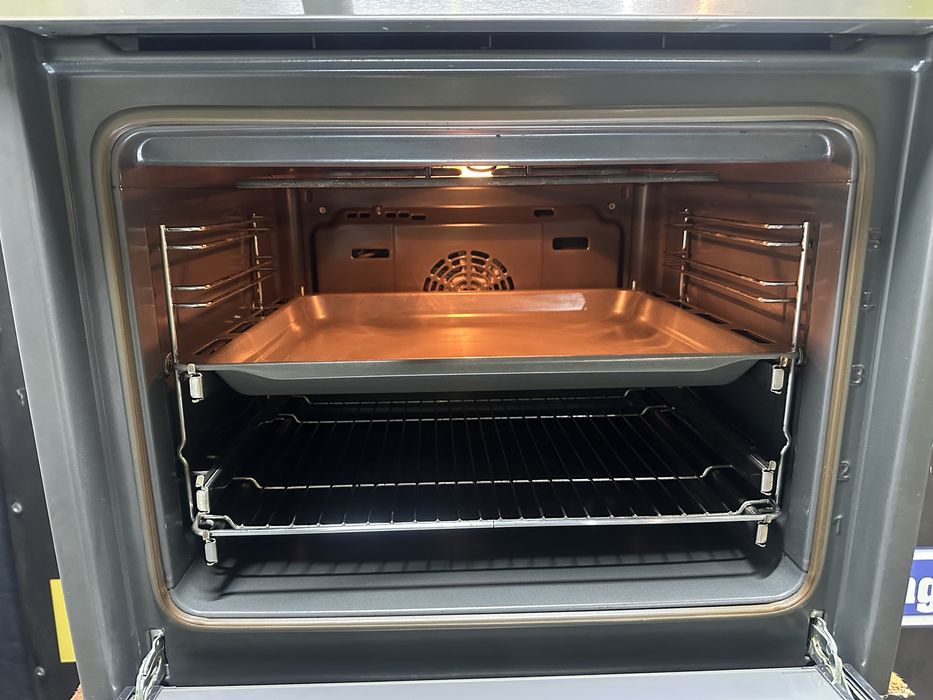 Комплект духовий шкаф+варильна поверхня Bosch /варочная поверхность