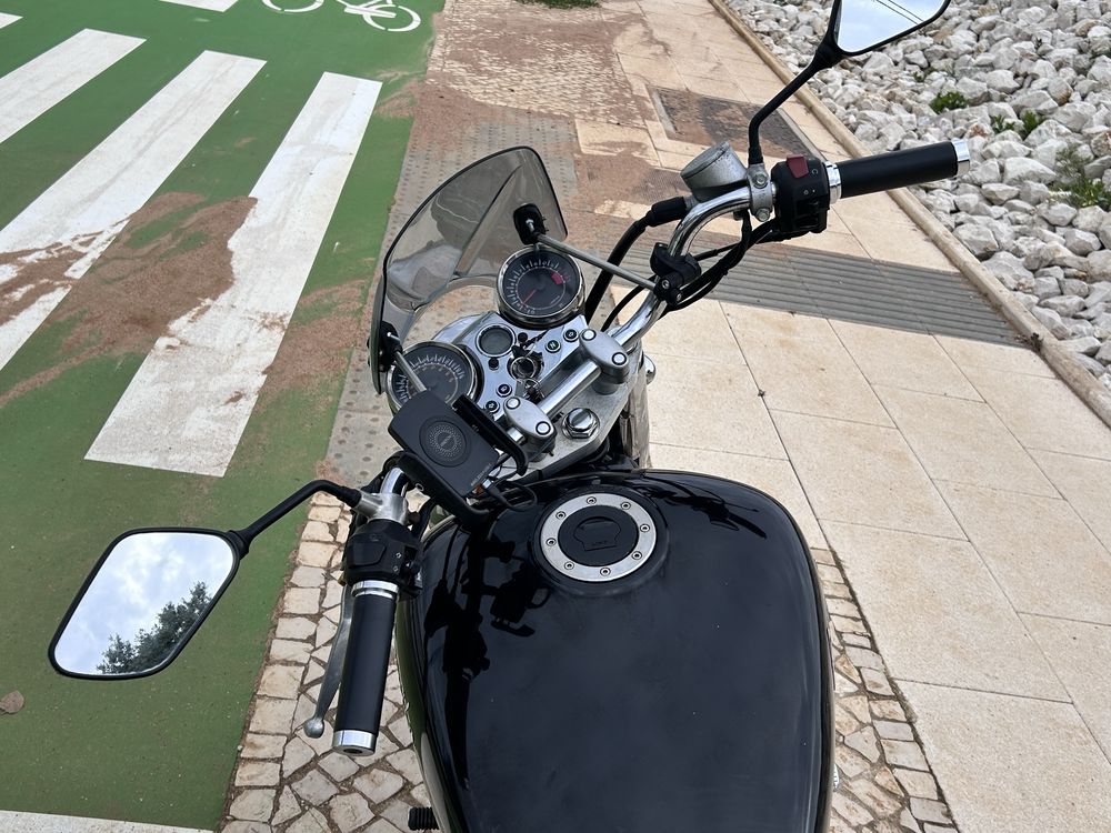Hyosung GV 250 com extras