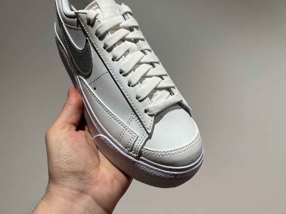 Кроссовки Nike Blazer Low Platform DQ7571-101