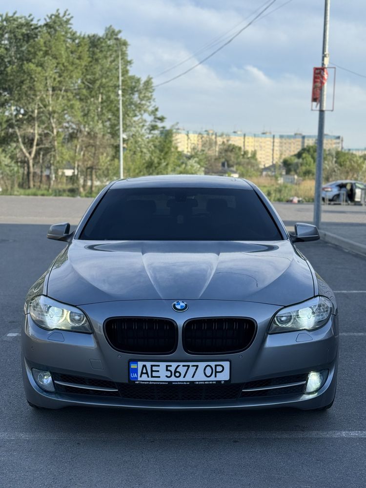 Продам BMW F10 528i