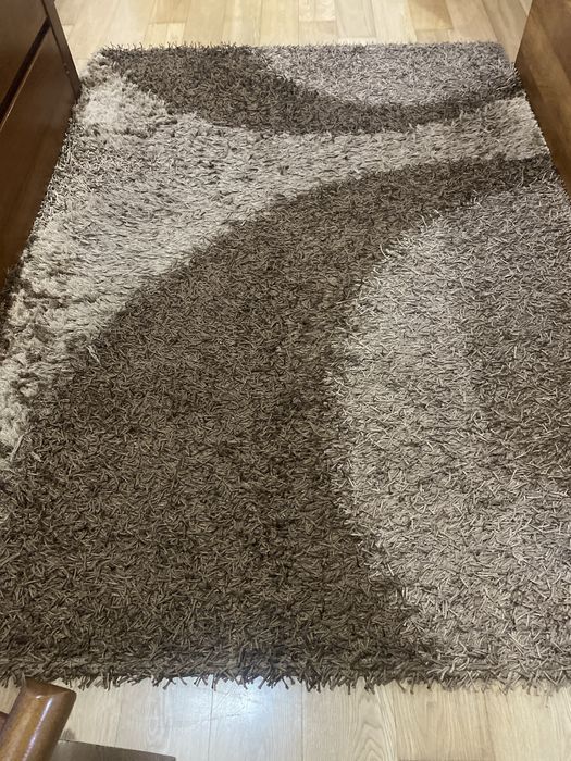 Carpete/taoete grande castanho e bege