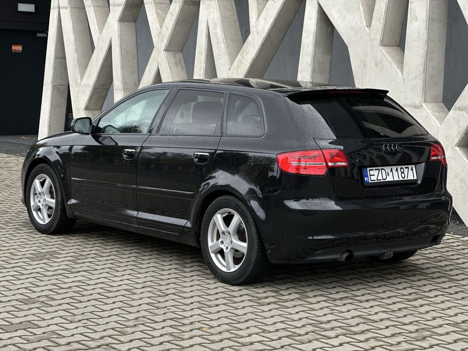 Audi A3 8P Sportback 1.6 TDI  Dotykowy Ekran Grzane fotele