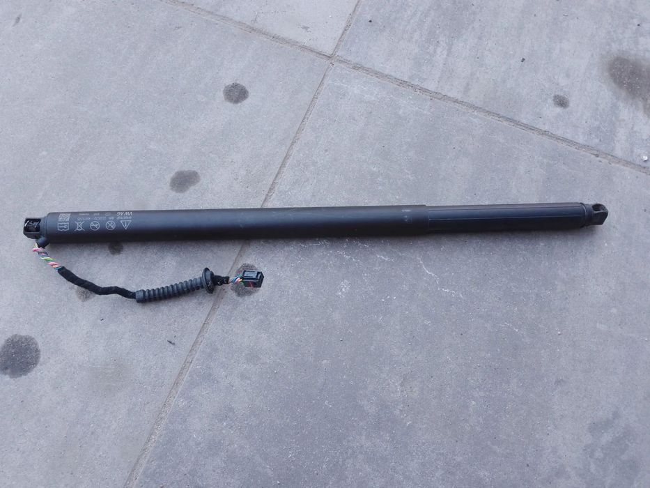 SIŁOWNIK ELEKTRYCZNY KLAPY SKODA SUPERB III KOMBI 3V9827851F