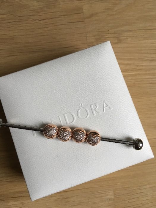 ‼️ Nowy, oryginalny charms/klips Pandora Rose, Różowe Serce Pave