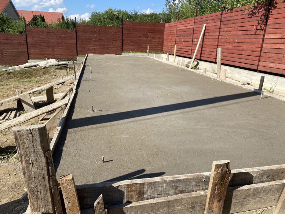 Отмостка, заливка фундамента, бетонні роботи, ремонт під ключ