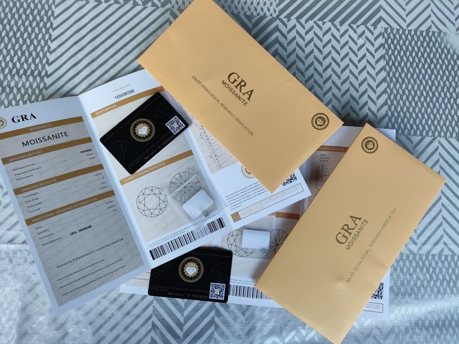 Kamień MOISSANITE 6,5mm, 1.0 karat - 2 sztuki