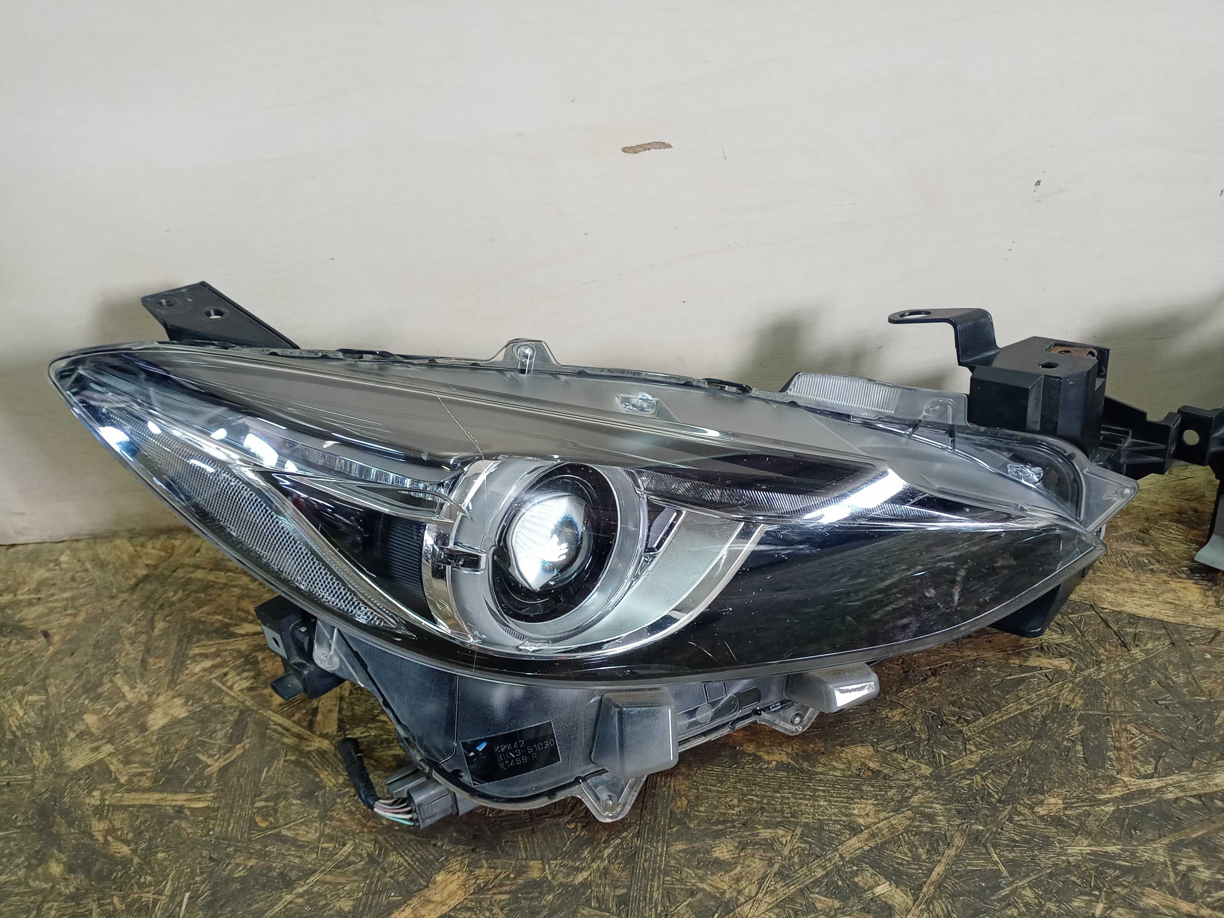Mazda 3 III BM lampa xenon lewa prawa przód przednie kompletne UK