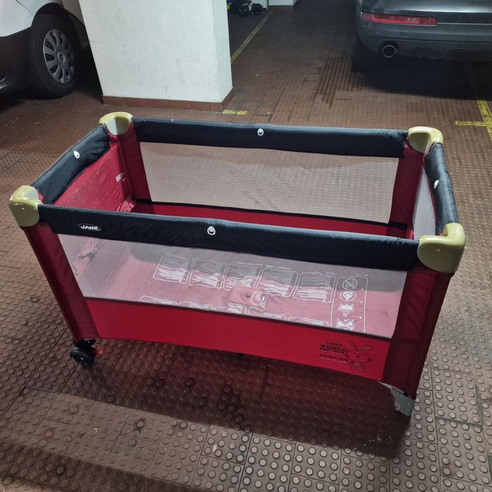 Berço  Dobrável com rodas