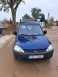 Samochód Opel Combo