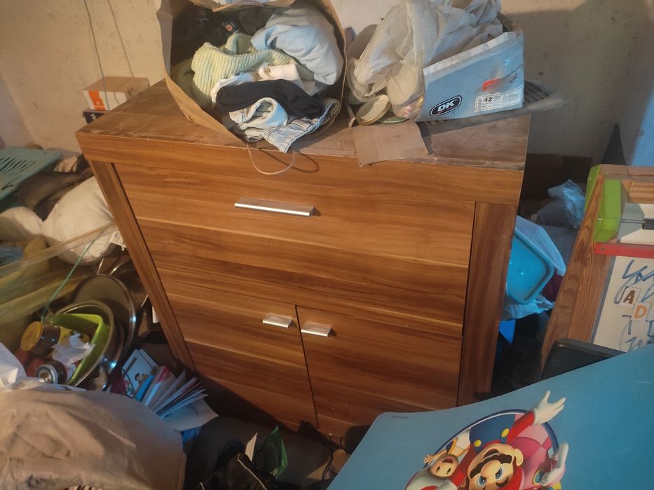 Szafka na ubrania buty itd