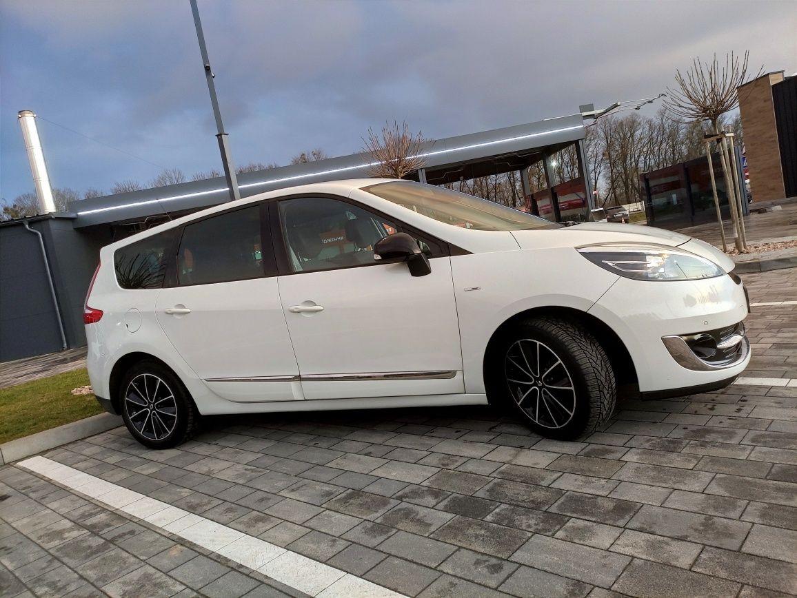 Renault Grand Scenic III Bose