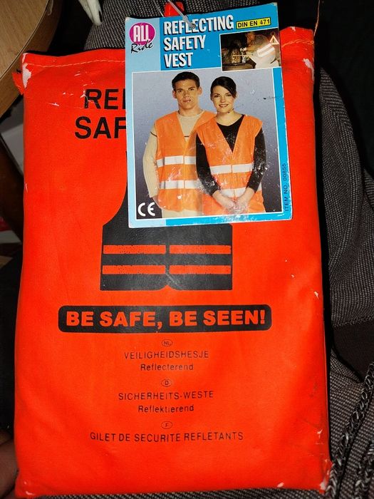 Kamizelka odblaskową.