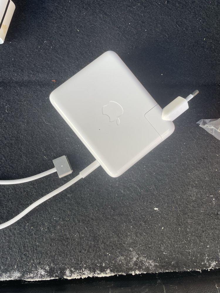 Carregador 140W apple Cabo incluido