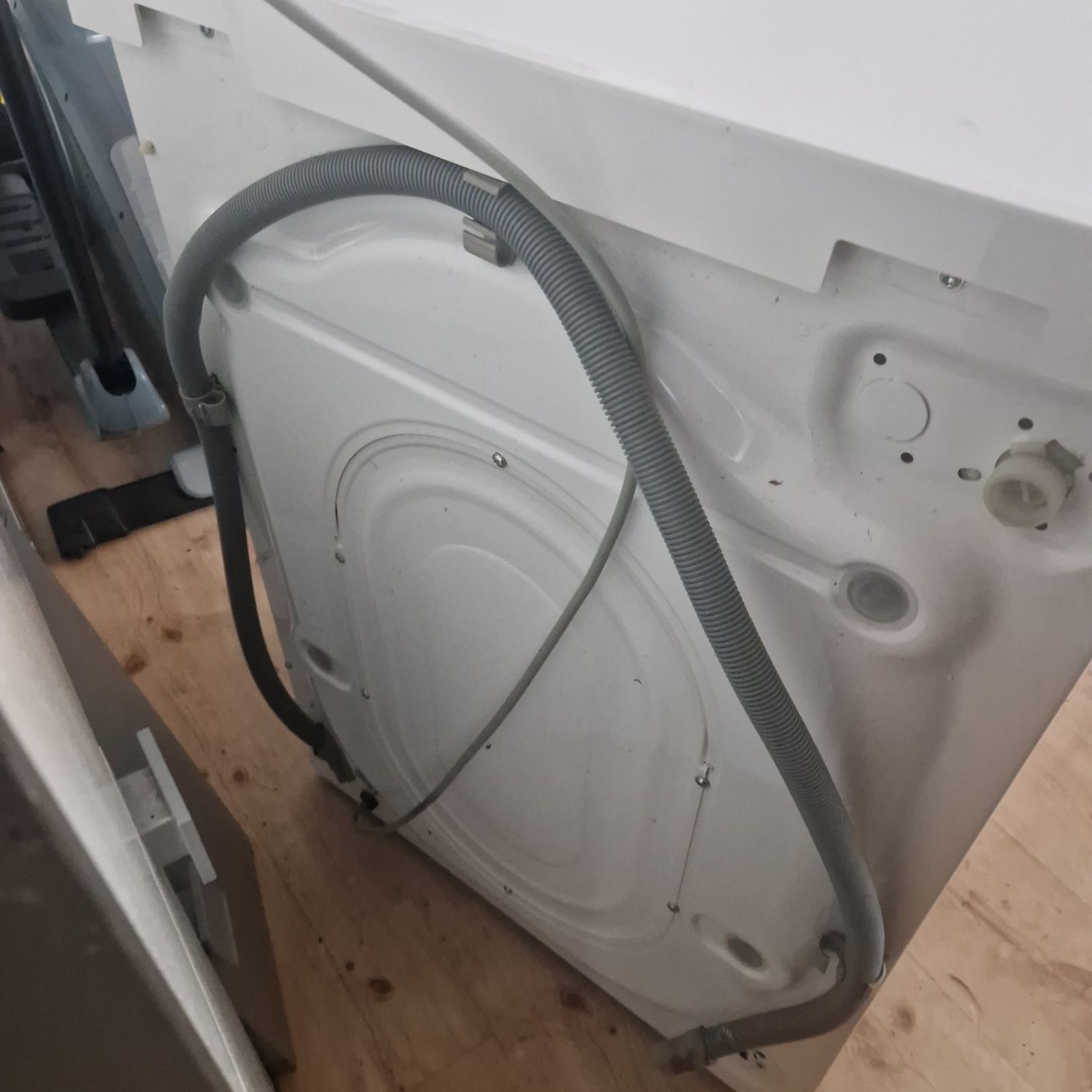 Pralka electrolux perfect care 600 slim