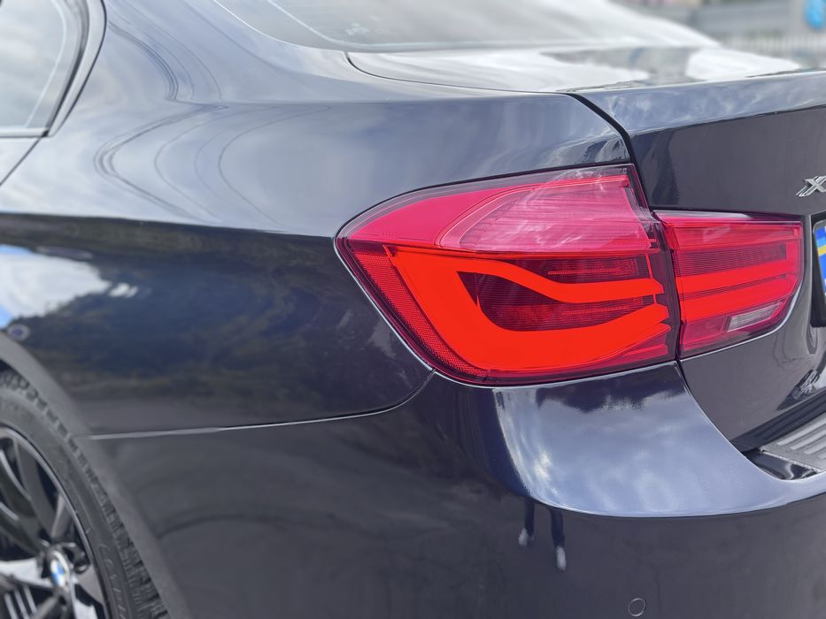 Продам BMW  F30 v328 Xdrive