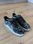 Buty welurowe Nike Air Force 1 WMNS 07 PRM