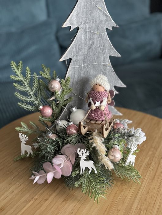 Kompozycja zimowa, stroik bożonarodzeniowy, dekoracja świateczna, LED