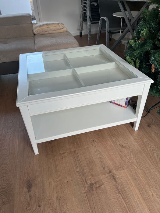 Mesa de centro branca IKEA