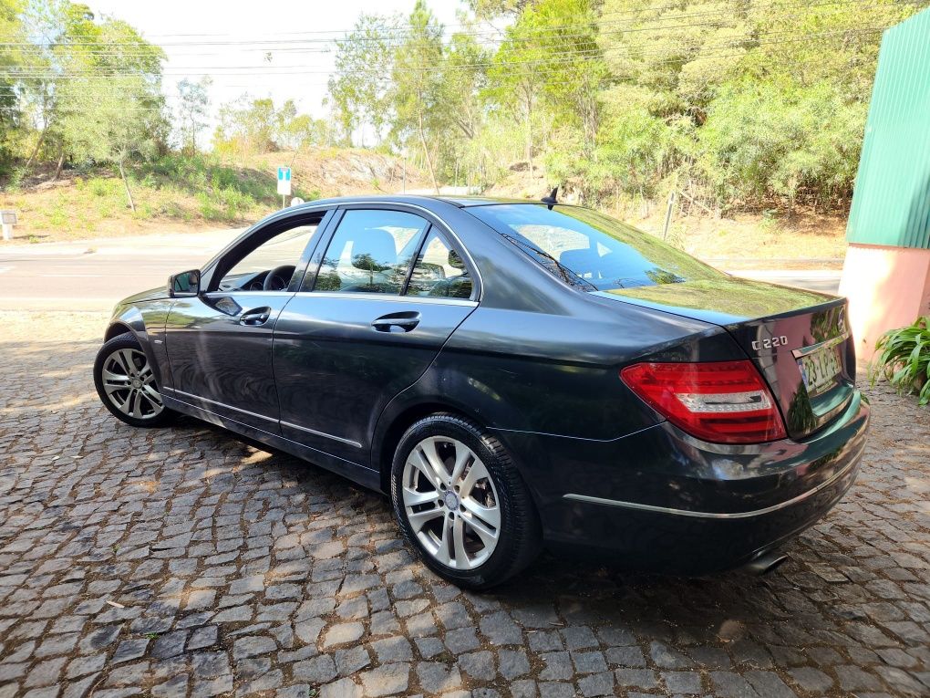 Mercedes C220 CDI Nacional caixa automática